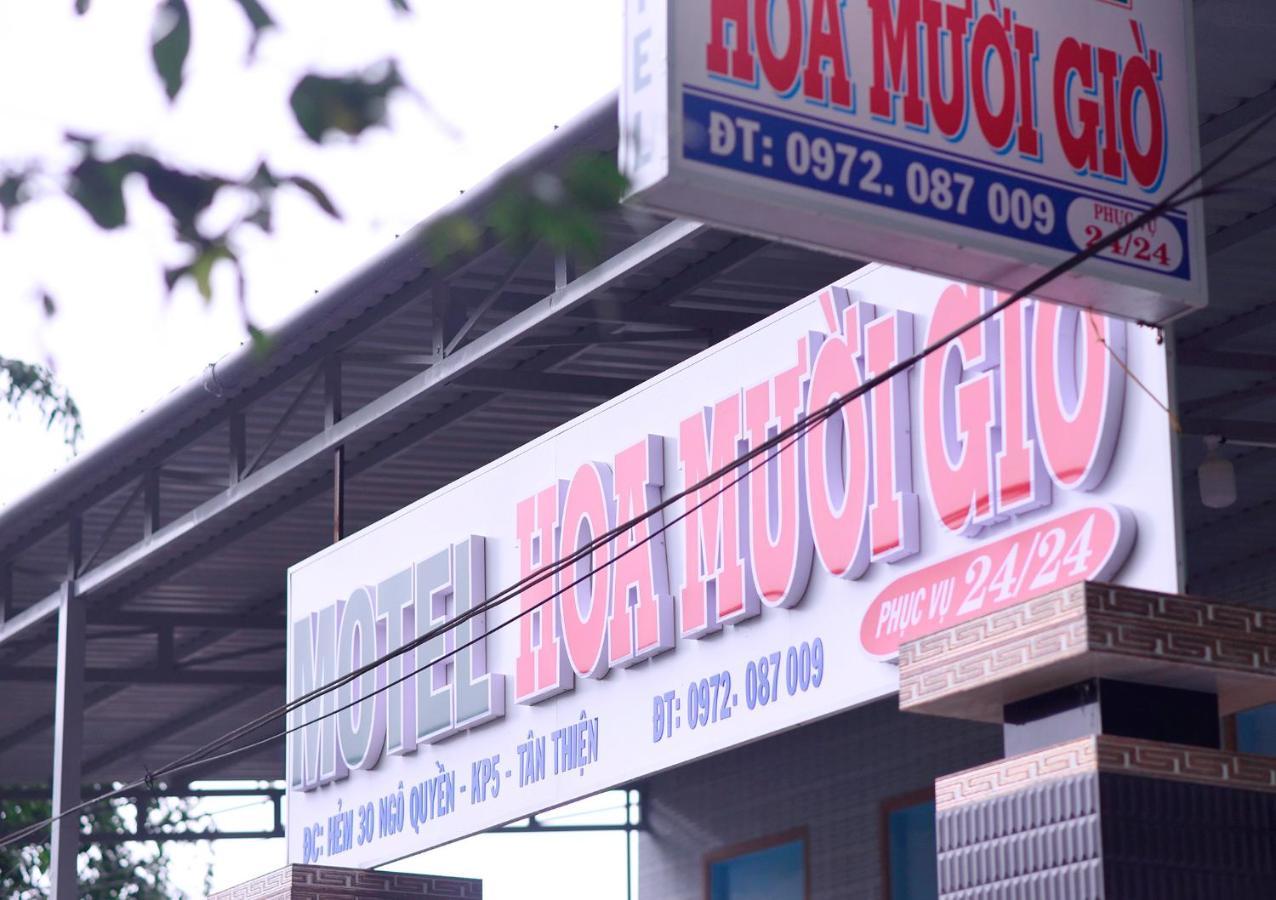 Hotel Nha Nghi Hoa Muoi Gio Tan Tao Exteriér fotografie