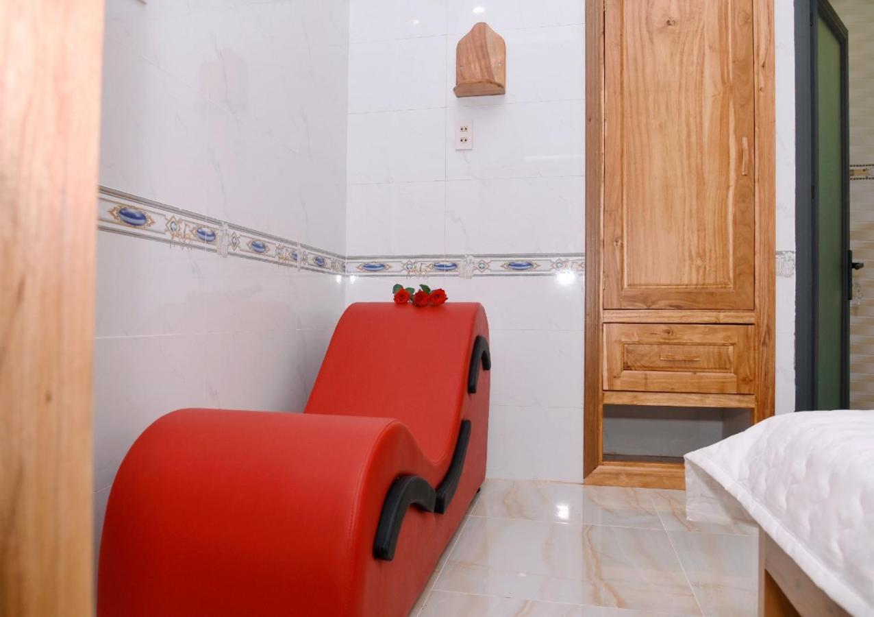 Hotel Nha Nghi Hoa Muoi Gio Tan Tao Exteriér fotografie