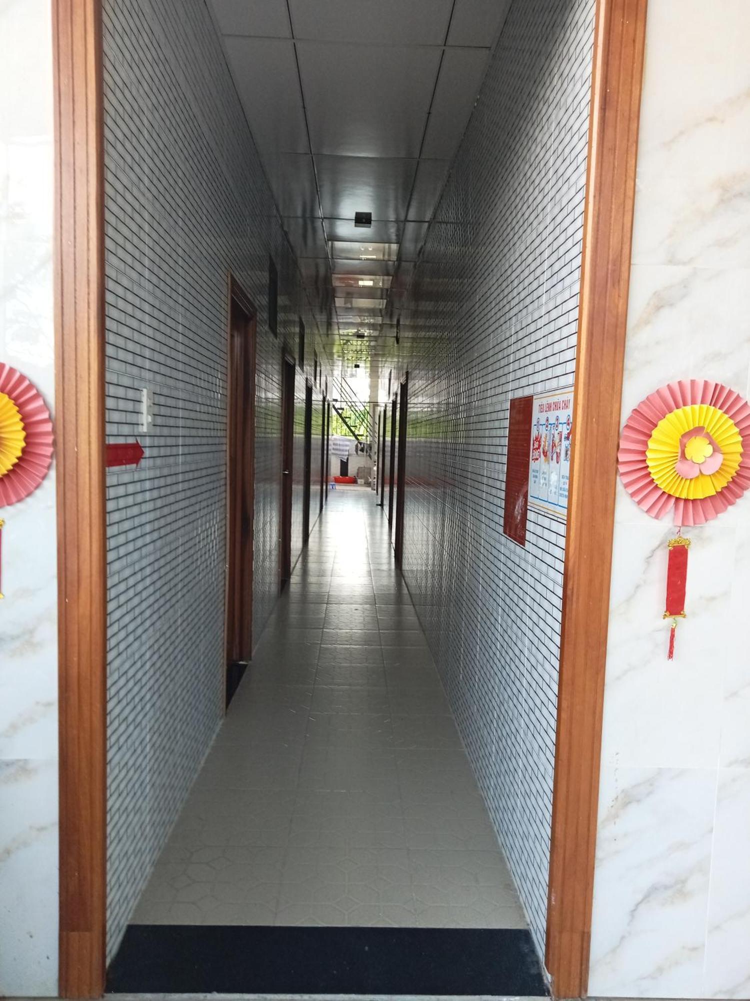 Hotel Nha Nghi Hoa Muoi Gio Tan Tao Exteriér fotografie